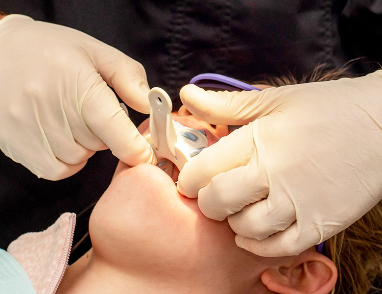 金沢文庫（横浜市金沢区）の歯医者、桜井歯科医院の入れ歯治療